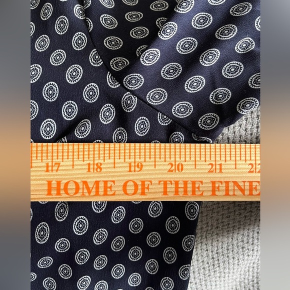 Michael Kors Women’s Open V-Neck Tunic, Blue w/Circle Pattern, Smocking, Size M - Picture 9 of 10